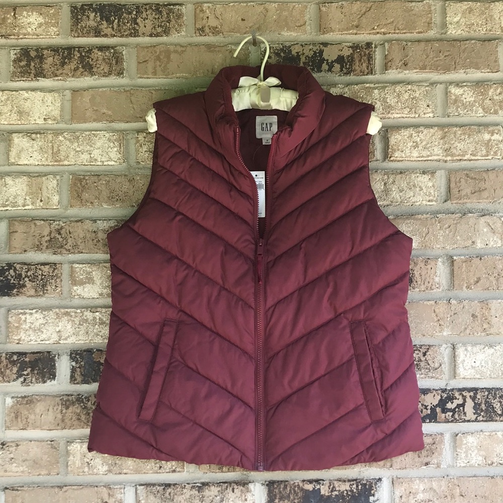 Gap Puffer Vest size M